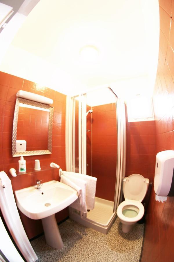 Hotel & Cantine De La Plage Les Sables-dʼOlonne Εξωτερικό φωτογραφία
