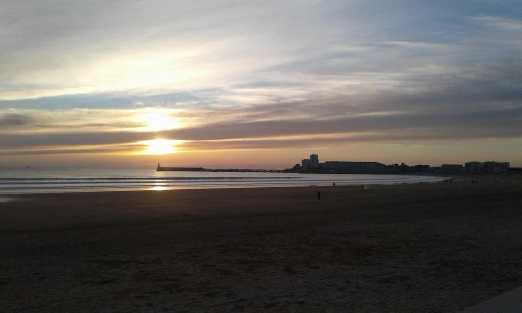 Hotel & Cantine De La Plage Les Sables-dʼOlonne Εξωτερικό φωτογραφία