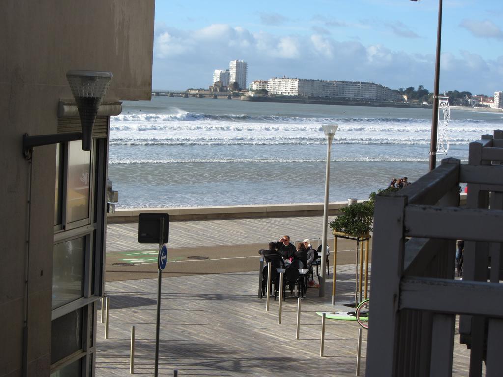 Hotel & Cantine De La Plage Les Sables-dʼOlonne Εξωτερικό φωτογραφία