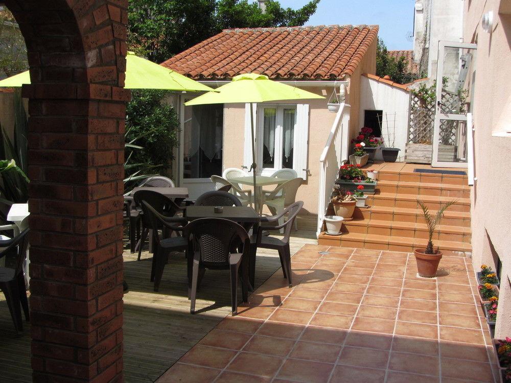 Hotel & Cantine De La Plage Les Sables-dʼOlonne Εξωτερικό φωτογραφία